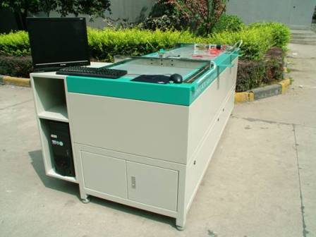 太阳电池组件测试台