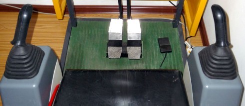 挖掘机教学模拟器(图3) 操作手柄