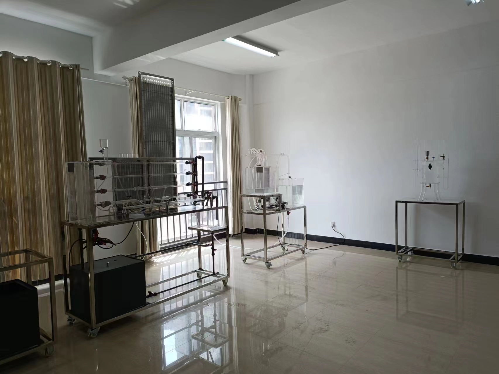 贵州建设职业技术学院环境工程实验室设备(图3) 贵州建设职业技术学院环境工程实验室设备(图3)